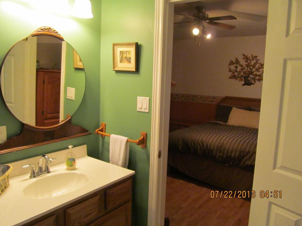 Twin Pines Bed And Breakfast Peterborough Habitación foto